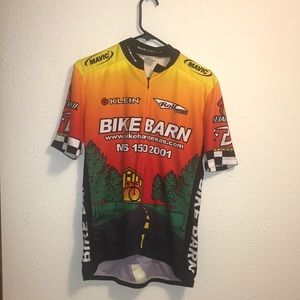 Sugoi men’s cycling shirt